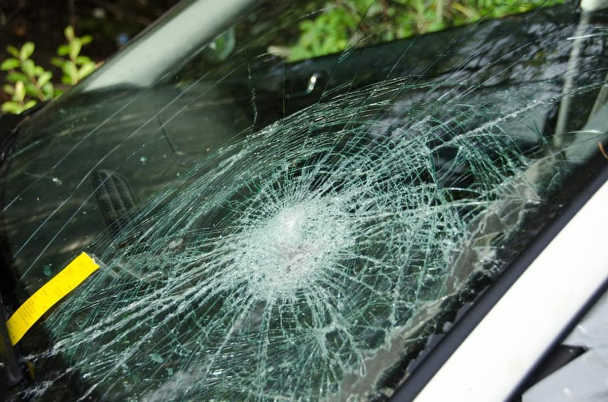 Vehicle cracked windshield